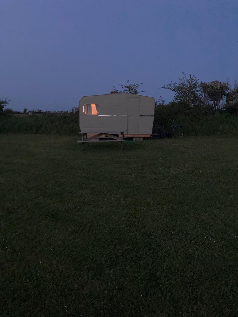 Camping Les Ronds Duval Face Aux Iles Anglo-Normandes Les Moitiers-d'Allonne 外观 照片