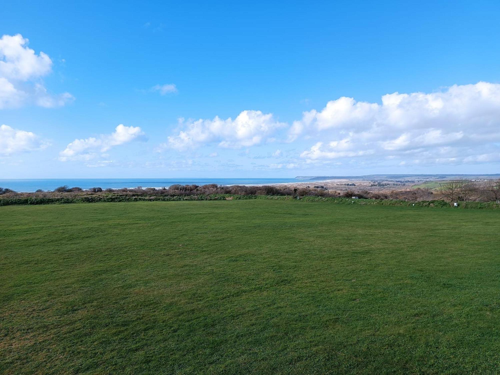 Camping Les Ronds Duval Face Aux Iles Anglo-Normandes Les Moitiers-d'Allonne 外观 照片