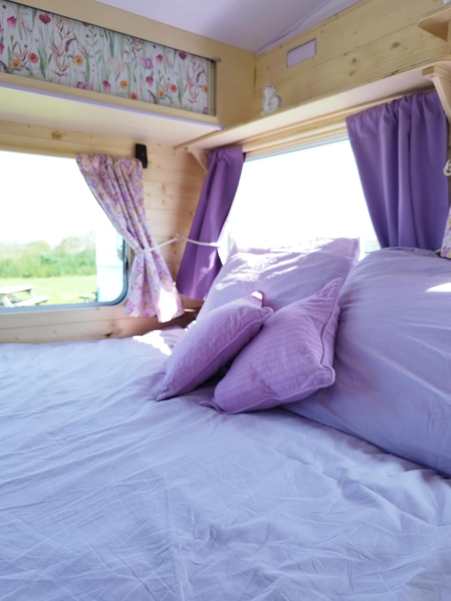 Camping Les Ronds Duval Face Aux Iles Anglo-Normandes Les Moitiers-d'Allonne 外观 照片