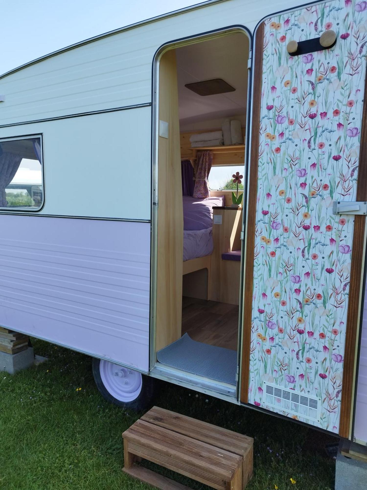 Camping Les Ronds Duval Face Aux Iles Anglo-Normandes Les Moitiers-d'Allonne 外观 照片